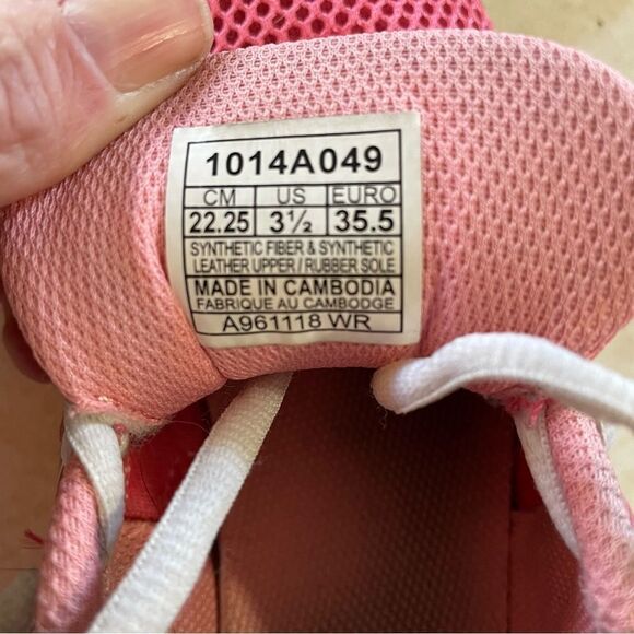 Asics Contend 5 pink shoes size 3.5 kids big girls running athletic - Picture 3 of 9